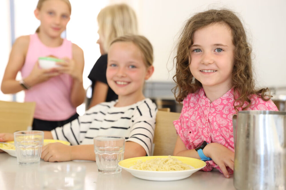 Das Wort PRANDIA in fetten, modernen, schwarzen Großbuchstaben auf weißem Hintergrund.